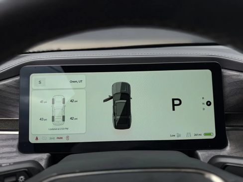 Used 2022 Rivian R1S Launch Edition Quad AWD/4WD image 8