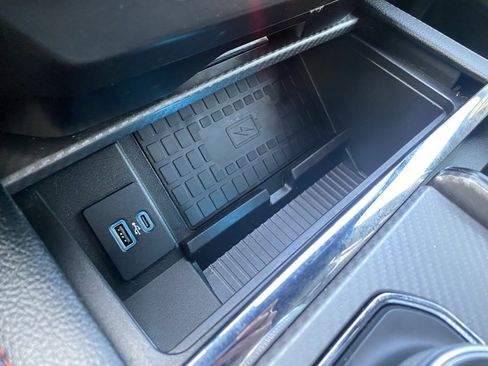 Used 2021 Ford Expedition Limited image 23