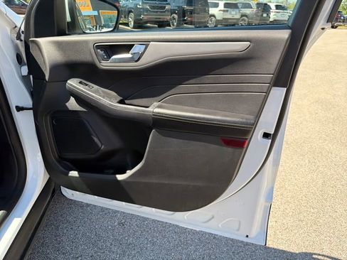 Used 2022 Ford Escape SEL image 33