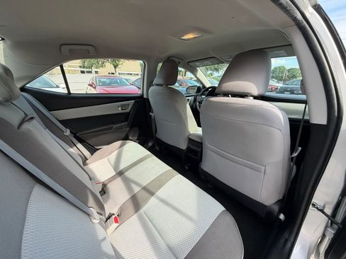 Used 2018 Toyota Corolla LE FWD image 13