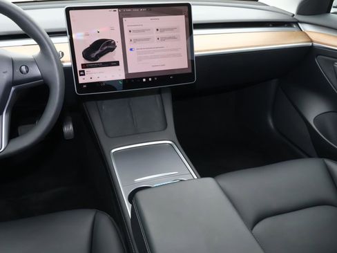 Used 2023 Tesla Model 3 Standard Range RWD image 10