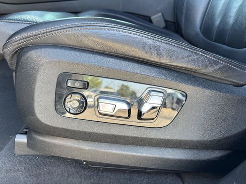 Used 2022 BMW X5 sDrive40i w/ M Sport Package RWD image 16