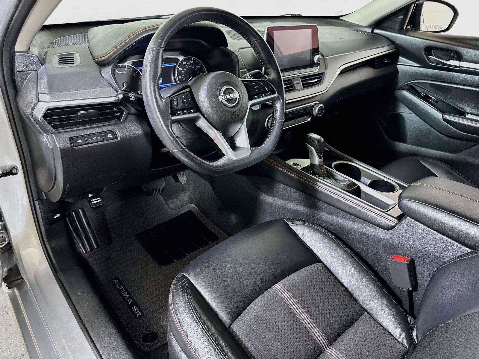 Used 2024 Nissan Altima 2.5 SR FWD image 7