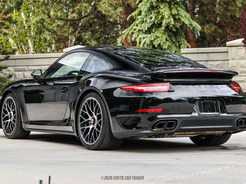 Used 2014 Porsche 911 Turbo S image 6