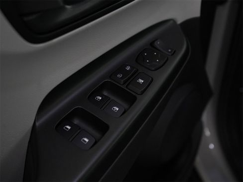 Used 2023 Hyundai Kona SEL image 16