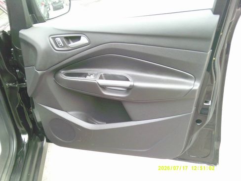 Used 2013 Ford C-MAX SE FWD image 17