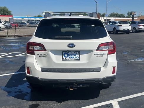 Used 2017 Subaru Outback 2.5i Limited image 4