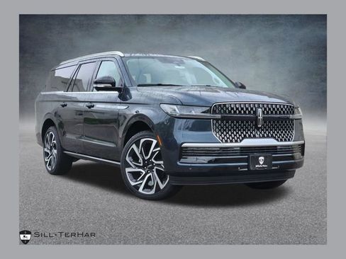 New 2026 Lincoln Navigator L Reserve AWD/4WD image 1