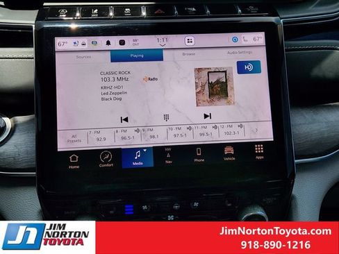 Used 2022 Jeep Grand Cherokee L Overland w/ Luxury Tech Group IV AWD/4WD image 18