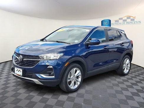 Used 2023 Buick Encore GX Preferred w/ Cold Weather Comfort Package FWD image 3