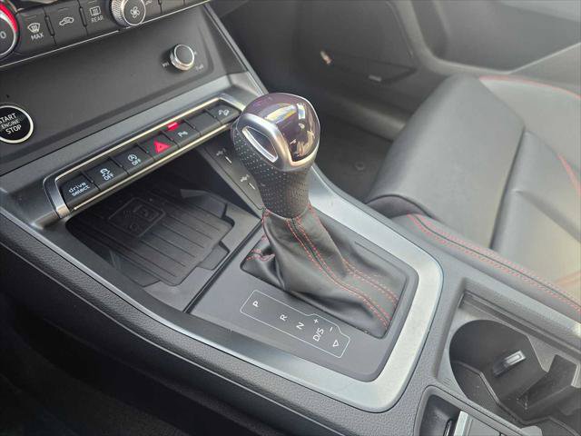 Used 2025 Audi Q3 2.0T Premium Plus w/ Premium Plus Package AWD/4WD image 32