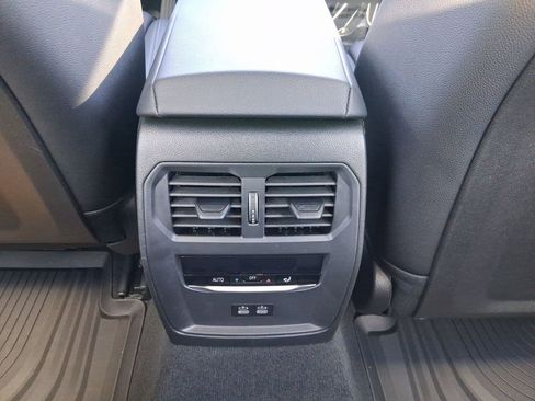 Used 2026 BMW 330i Sedan w/ Premium Package image 30