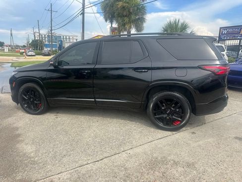 Used 2022 Chevrolet Traverse Premier w/ Redline Edition AWD/4WD image 5