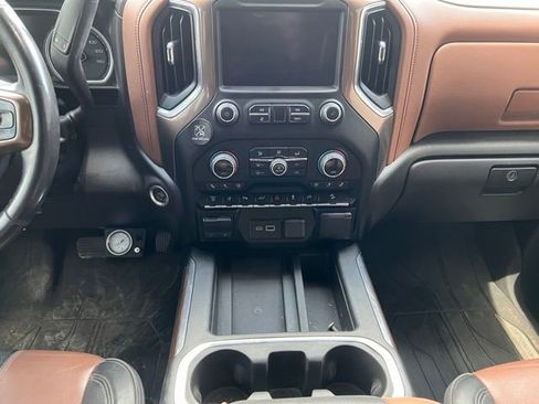 Used 2022 Chevrolet Silverado 2500 High Country w/ LPO, Hitch Package AWD/4WD image 15