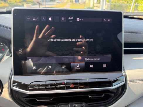 Certified 2022 Jeep Compass Limited image 19