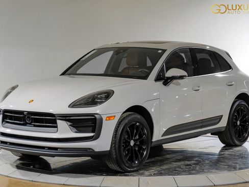 Used 2024 Porsche Macan AWD/4WD image 8