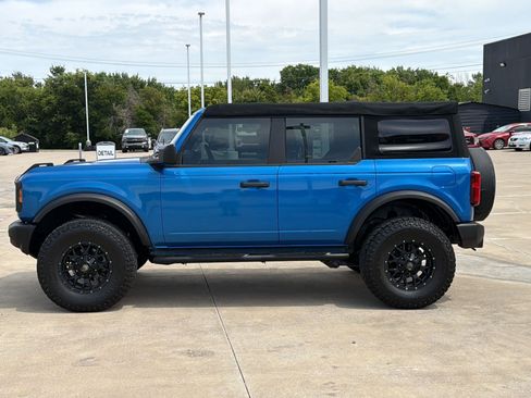 Used 2022 Ford Bronco 4-Door AWD/4WD image 2
