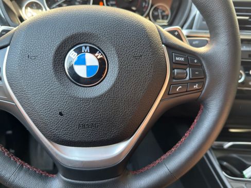 Used 2018 BMW 330i Sedan w/ Premium Package RWD image 23