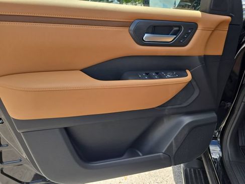 New 2026 Nissan Armada SL w/ Captain's Chari Seat Package RWD image 19