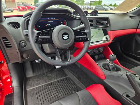Used 2026 Nissan Z Performance w/ Floor Mat Package RWD image 8