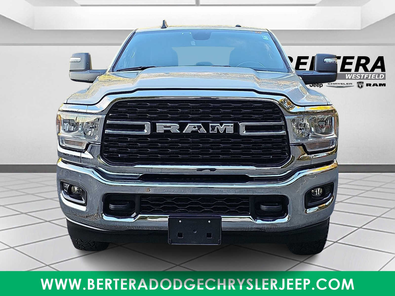 Used 2024 RAM 2500 Big Horn AWD/4WD image 2