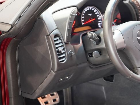 Used 2007 Chevrolet Corvette Coupe RWD image 39