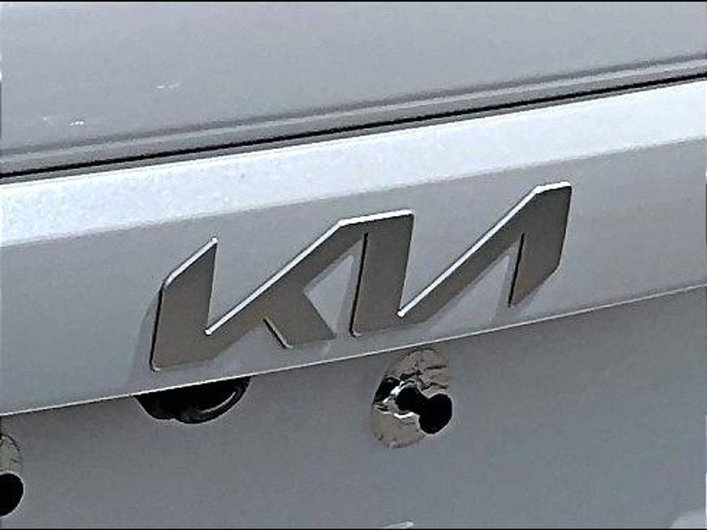 Used 2023 Kia Niro Wave FWD image 28