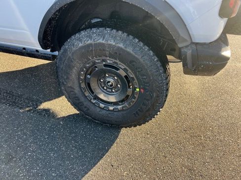 New 2025 Ford Bronco Badlands w/ Sasquatch Package image 23