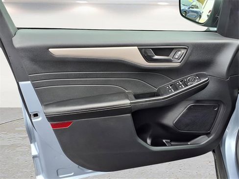 Used 2022 Ford Escape SE w/ Convenience Package image 17