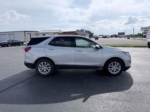 Used 2019 Chevrolet Equinox LT FWD image 4