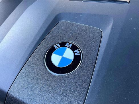 Used 2023 BMW X7 xDrive40i w/ Premium Package image 31