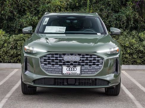 New 2025 Audi Q5 Premium Plus image 2