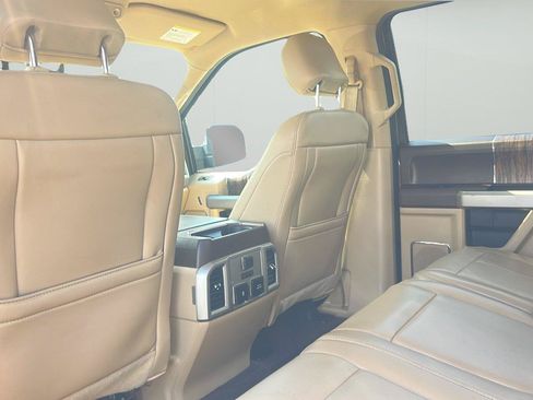 Used 2019 Ford F150 Lariat w/ Equipment Group 502A Luxury AWD/4WD image 23