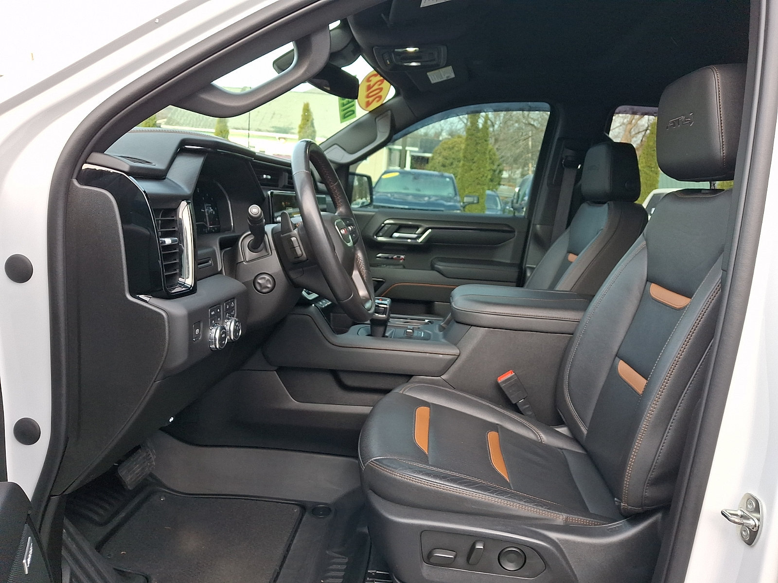 Certified 2023 GMC Sierra 1500 AT4 w/ AT4 Preferred Package AWD/4WD image 13