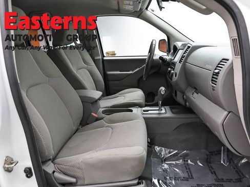 Used 2019 Nissan Frontier SV RWD image 24