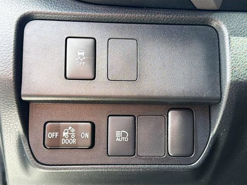 Used 2022 Toyota Tacoma SR5 RWD image 10