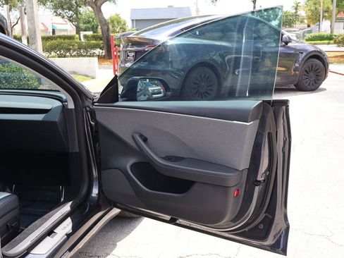 Used 2025 Tesla Model 3 Long Range RWD image 26
