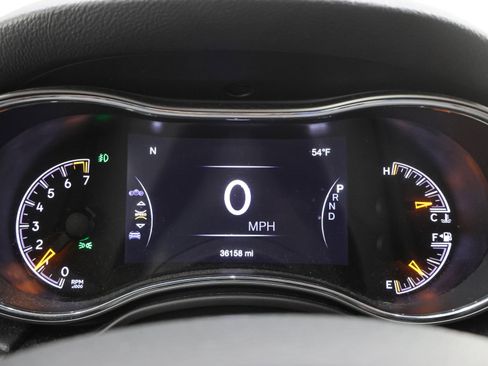 Used 2019 Jeep Grand Cherokee Laredo image 10