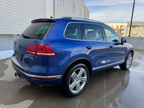Used 2016 Volkswagen Touareg Executive image 3