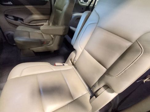 Used 2019 GMC Yukon XL SLT w/ Premium Edition image 21