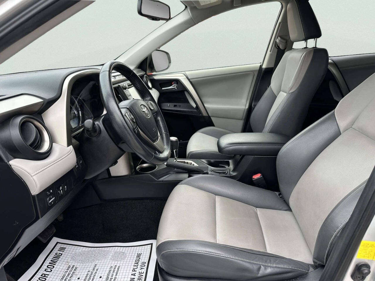 Used 2013 Toyota RAV4 Limited AWD/4WD image 9