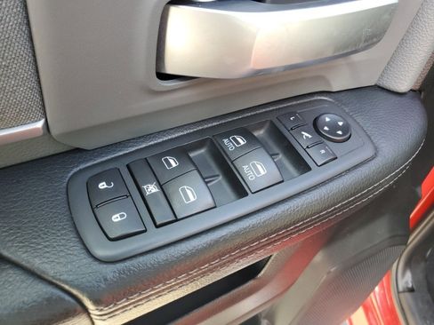 Used 2019 RAM 2500 Big Horn image 9