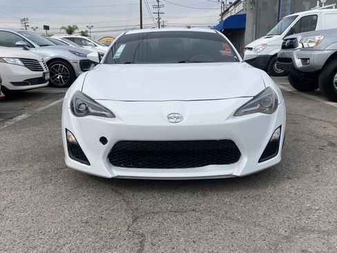 Used 2015 Scion FR-S image 3