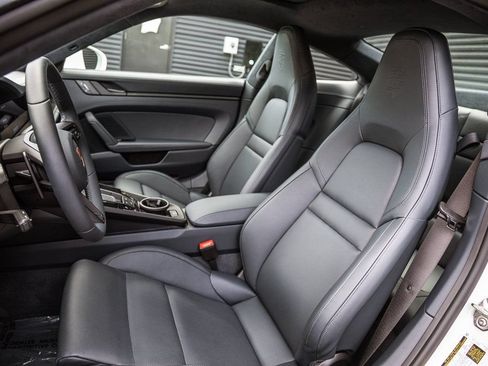 Certified 2025 Porsche 911 Carrera GTS RWD image 5