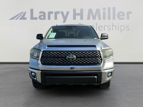 Used 2019 Toyota Tundra SR5 w/ SR5 Convenience Package RWD image 8