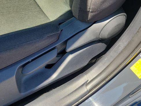 Used 2025 Toyota Camry LE image 18