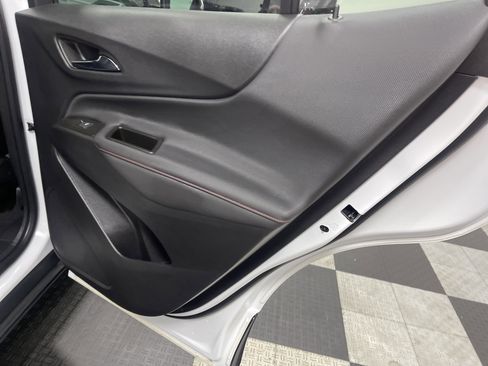 Used 2022 Chevrolet Equinox RS w/ RS Leather Package FWD image 19