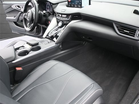 Certified 2025 Acura TLX w/ Technology Package image 19