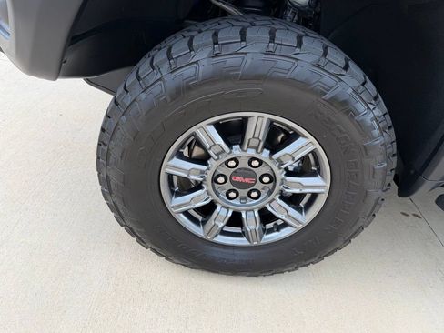 Used 2026 GMC Sierra 1500 AT4X AWD/4WD image 10