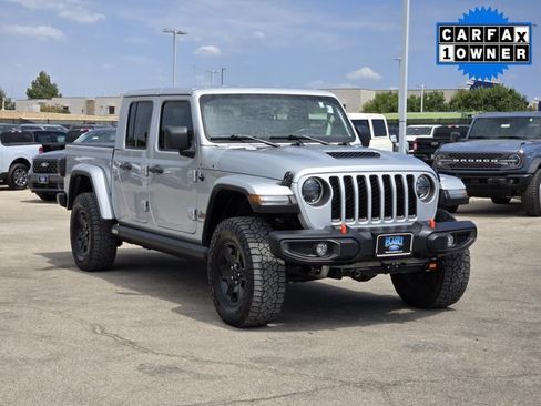 Used 2023 Jeep Gladiator Mojave w/ LED Lighting Group AWD/4WD image 3